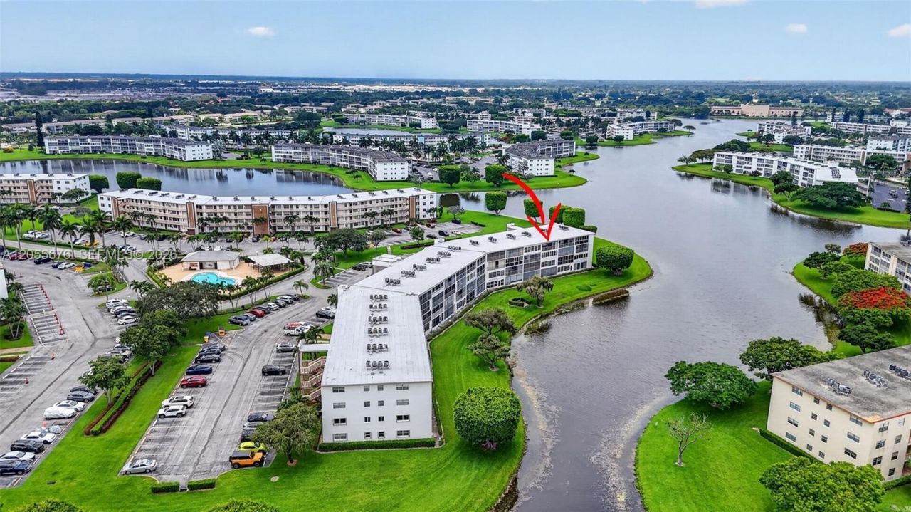 3052 Guildford C , Unit 3052, Boca Raton, FL 33434 Photo