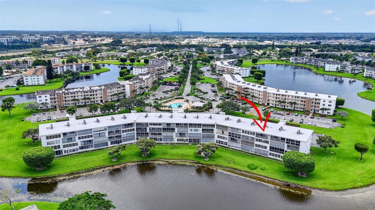 3052 Guildford C , Unit 3052, Boca Raton, FL 33434 Photo