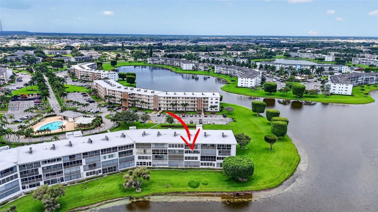 3052 Guildford C , Unit 3052, Boca Raton, FL 33434 Photo