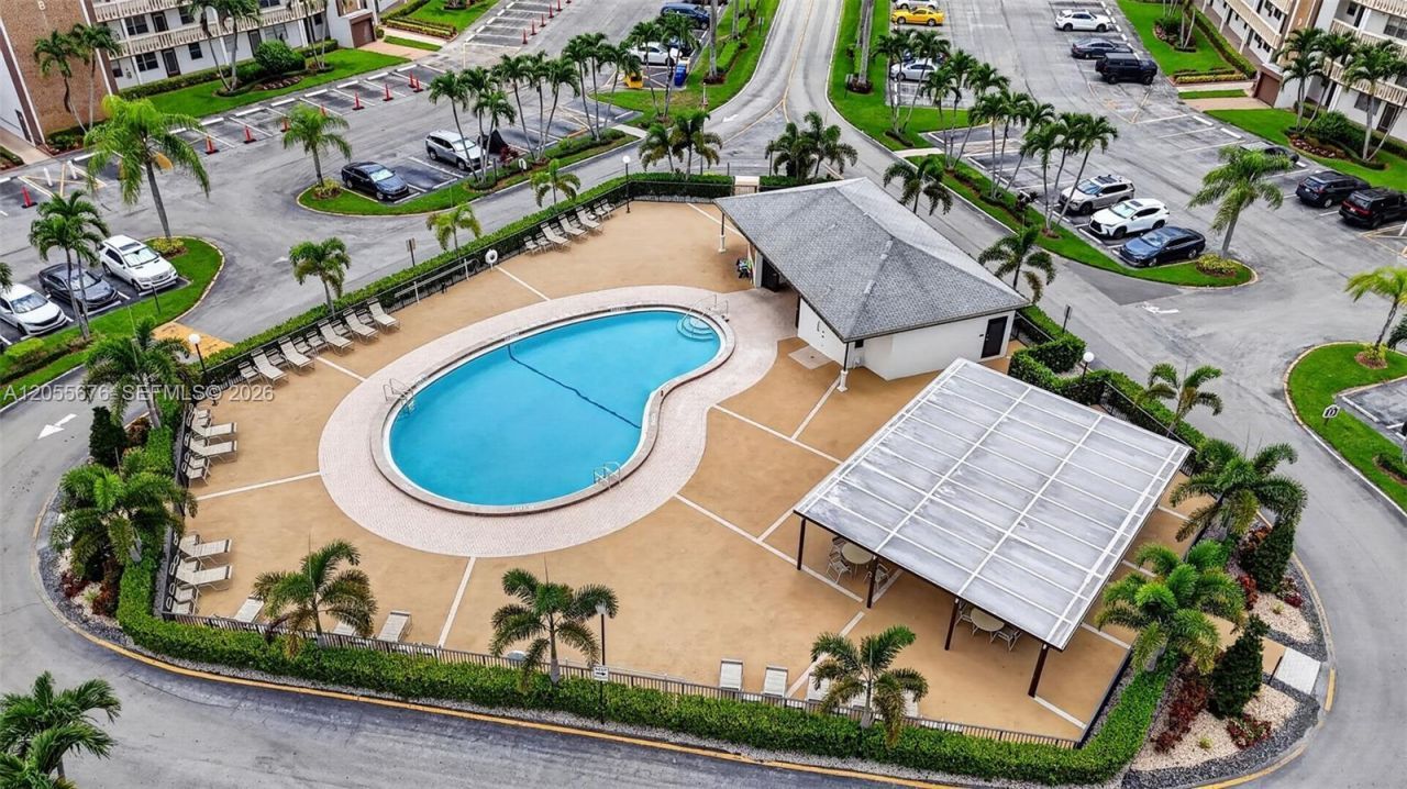 3052 Guildford C , Unit 3052, Boca Raton, FL 33434 Photo