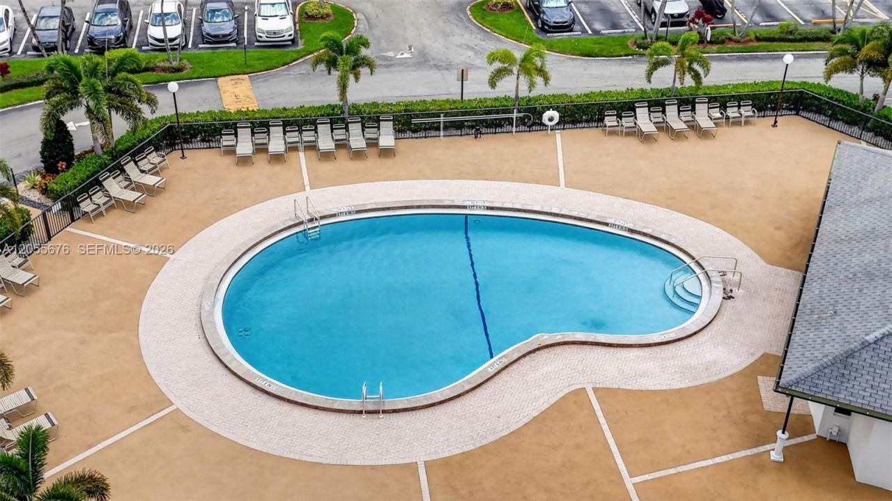 3052 Guildford C , Unit 3052, Boca Raton, FL 33434 Photo