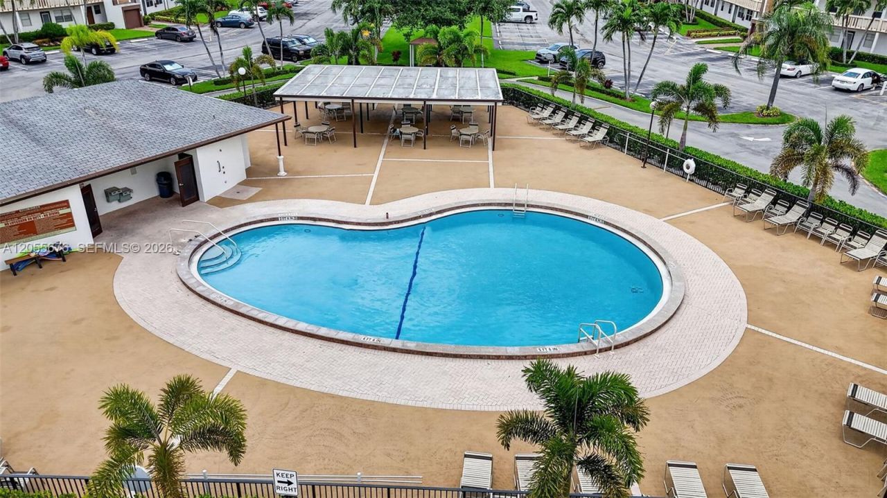 3052 Guildford C , Unit 3052, Boca Raton, FL 33434 Photo