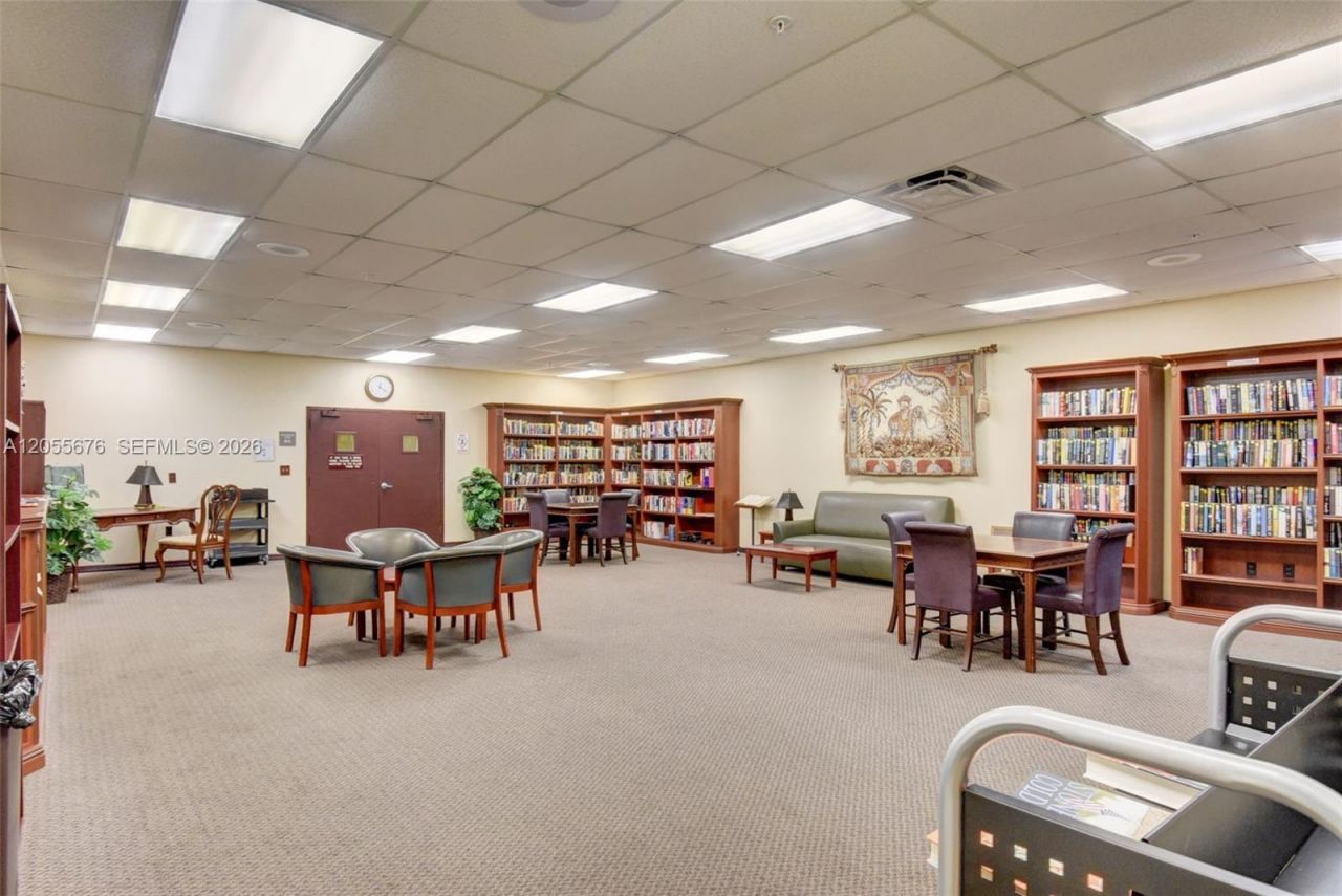 3052 Guildford C , Unit 3052, Boca Raton, FL 33434 Photo