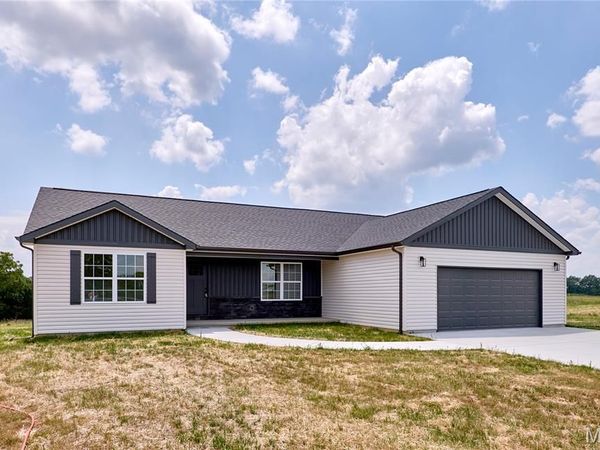 19661 Longspur Trail , Bowling Green, MO 63334