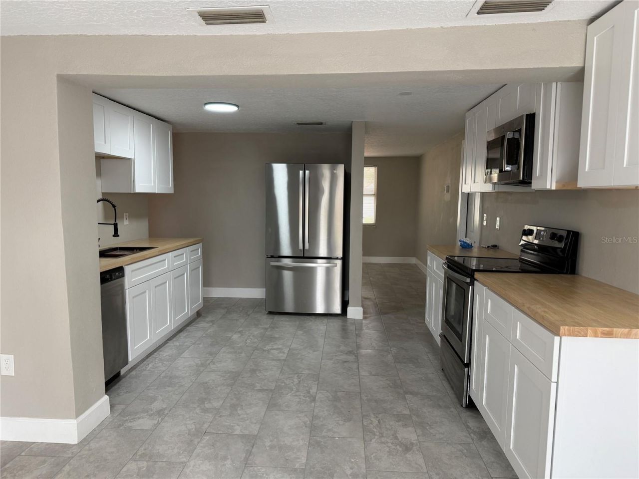 7138 Pinewood Drive , New Port Richey, FL 34652 Photo