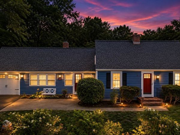 27 Baker Street, Hudson, NH 03051