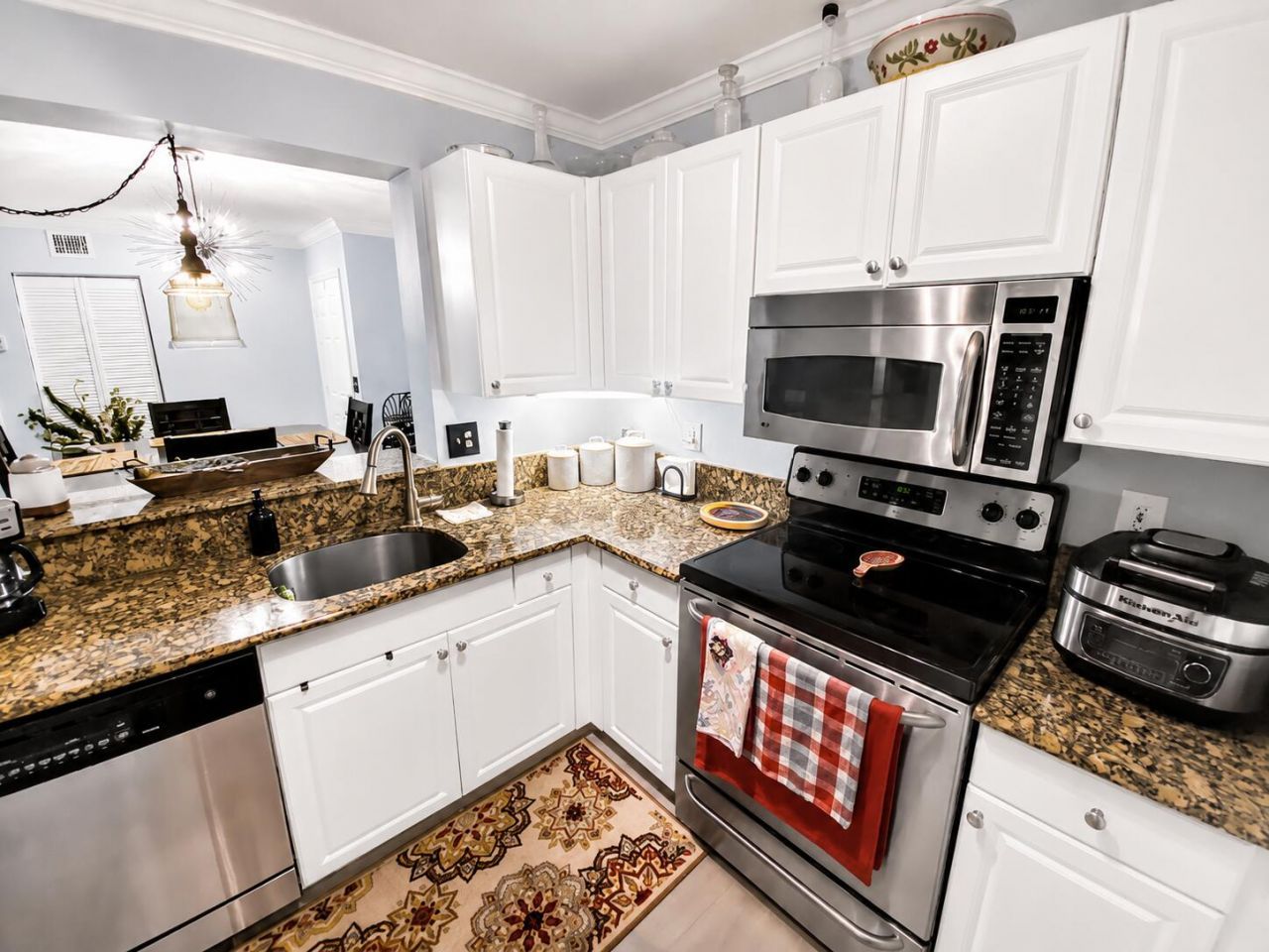 2721 Ocean Club Boulevard, Unit 304, Hollywood, FL 33019 Photo