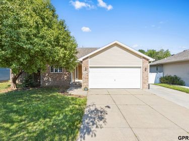 1833 Timber Ridge Road, Lincoln, NE 68522