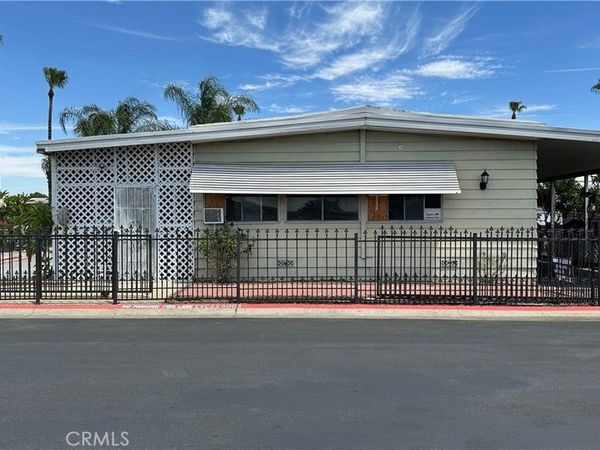 1025 S Riverside Avenue , Unit 21, Rialto, CA 92376