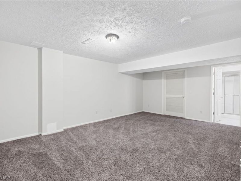 4228 River Ridge Drive , Cleveland, OH 44109 Photo 22