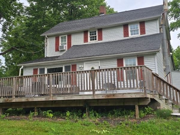 693 Townsbury Rd, Mansfield, NJ 07838