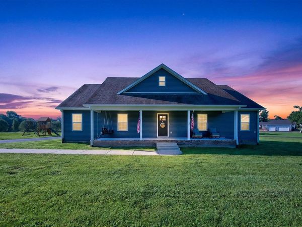 431 Carnes Road , Smiths Grove, KY 42171