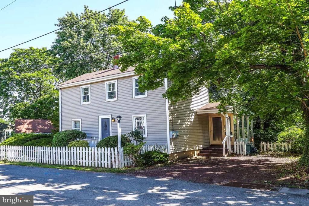 40 S CANAL STREET, YARDLEY, PA 19067