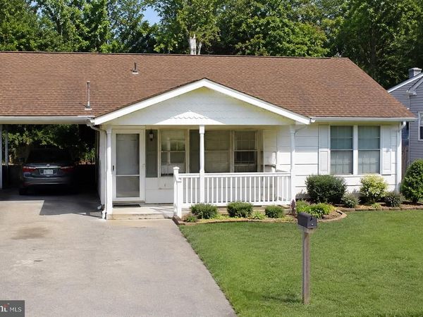 565 LEBO STREET , MILLERSBURG, PA 17061