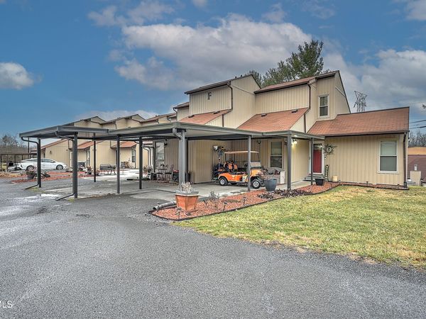 780 Hamilton Road, Unit F8, Blountville, TN 37617