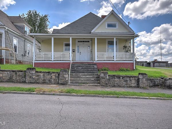 321 Lee Street, Bristol, VA 24201