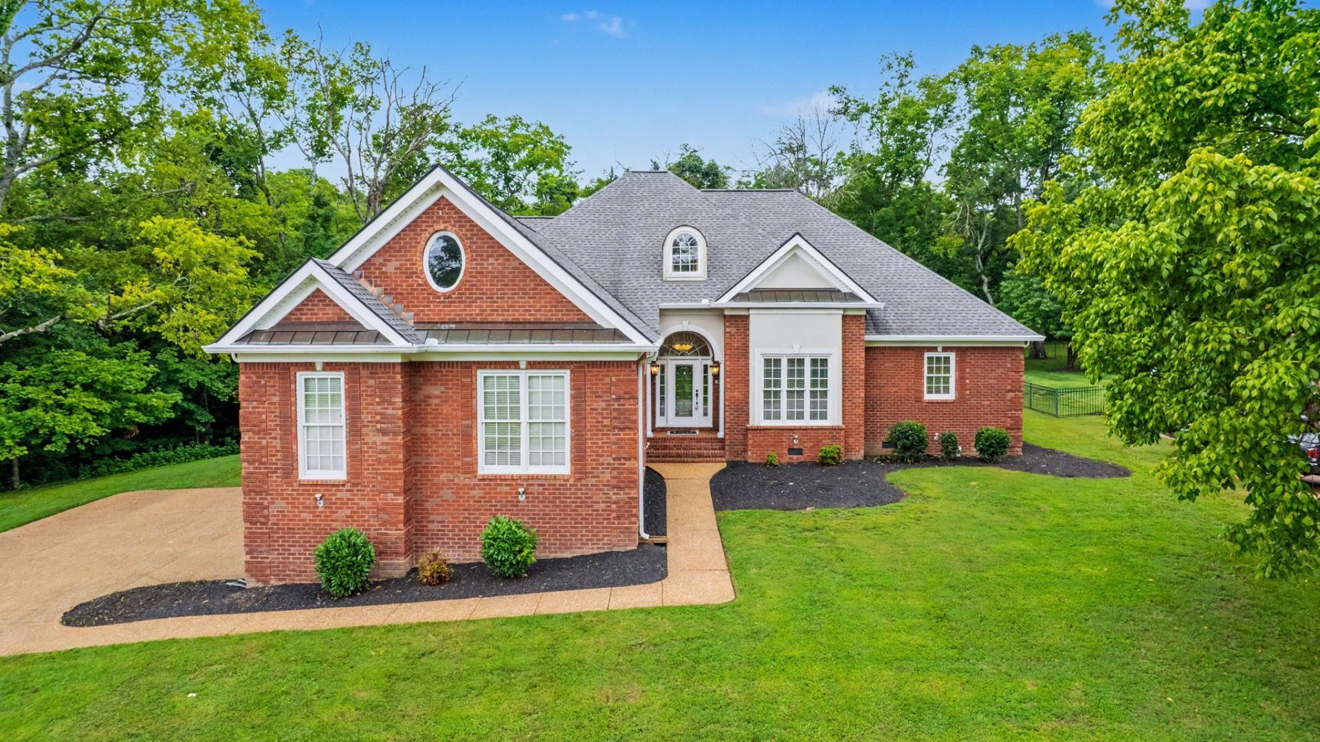 618 Derby Downs, Lebanon, TN 37087 Main Photo
