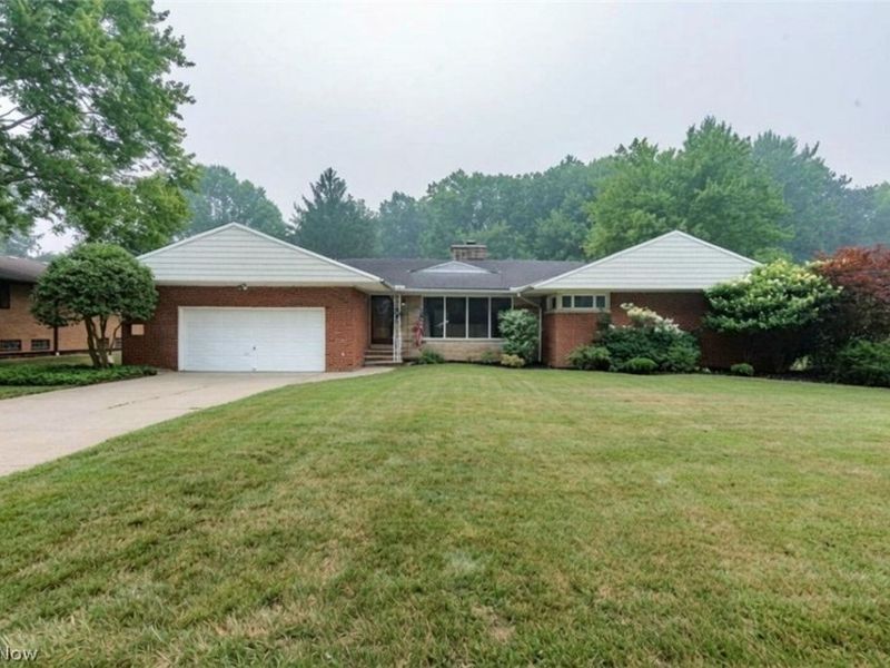 10710 Cardinal Lane, Brecksville, OH 44141 Photo 1