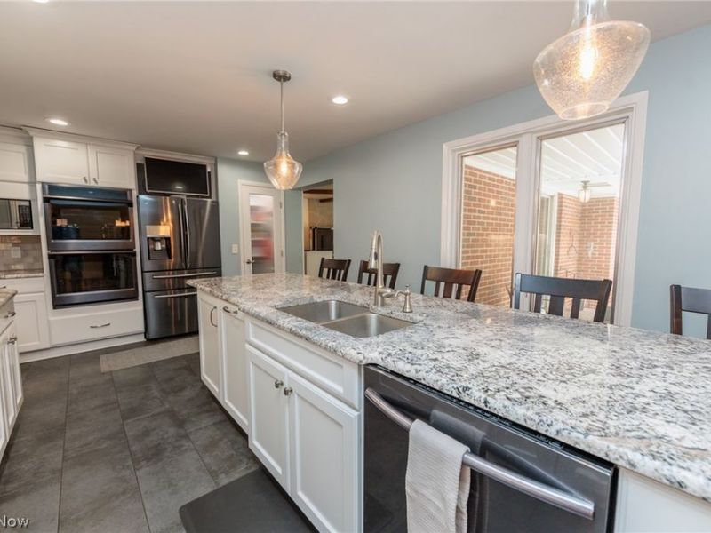 10710 Cardinal Lane, Brecksville, OH 44141 Photo 4