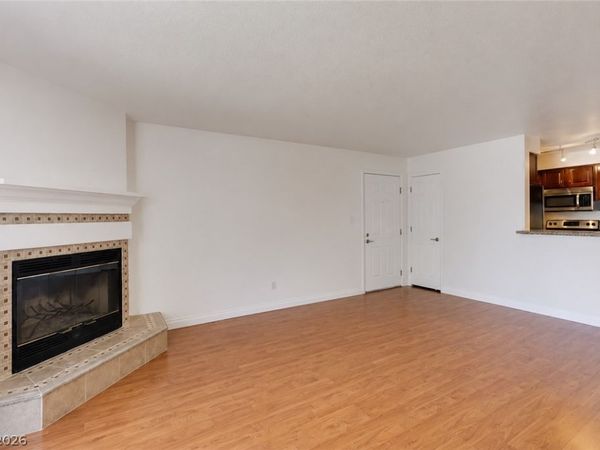 2606 S Durango Drive , Unit 246, Las Vegas, NV 89117