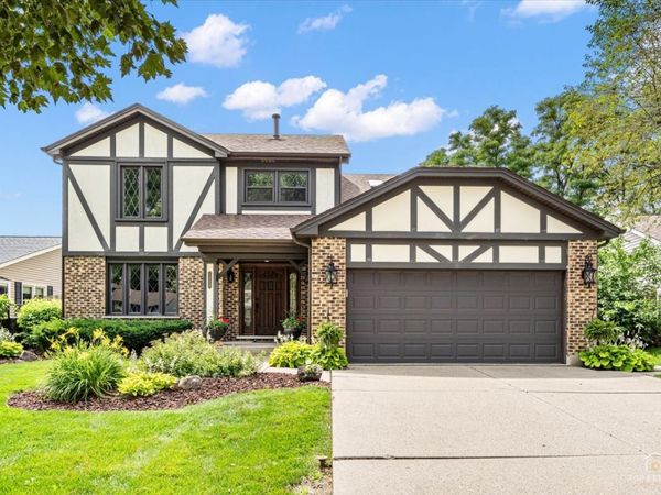 1875 Hawk Lane, Elk Grove Village, IL 60007