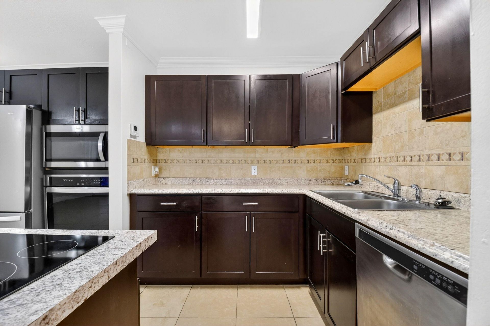 18 Crossings Circle, Unit F, Boynton Beach, FL 33435 Photo