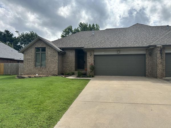 3492 S Doris Avenue, Springfield, MO 65807