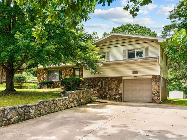 341 Greenbrier Lane , Hollister, MO 65672