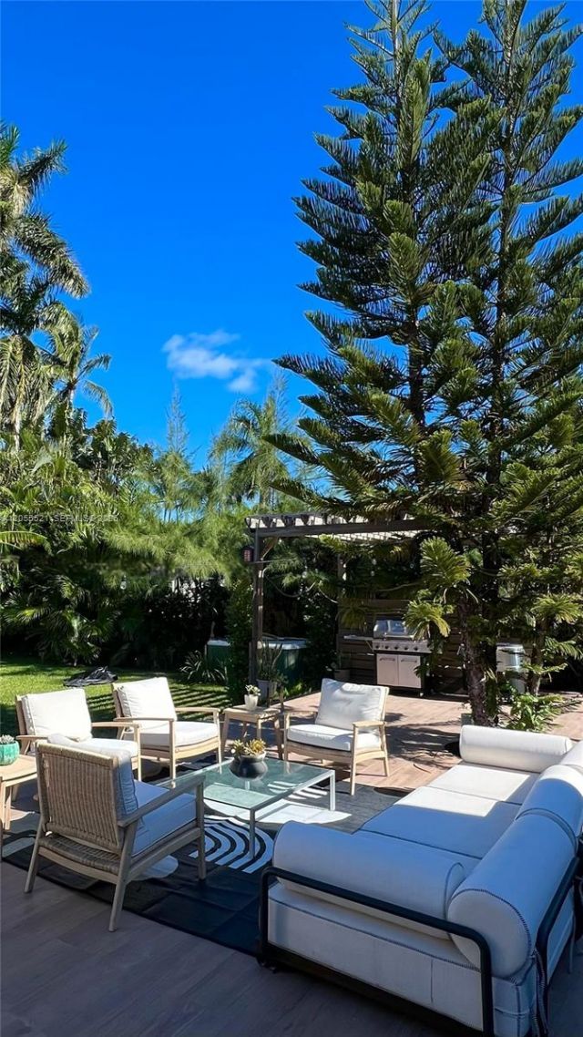 4515 Alton Rd , Miami Beach, FL 33140 Photo