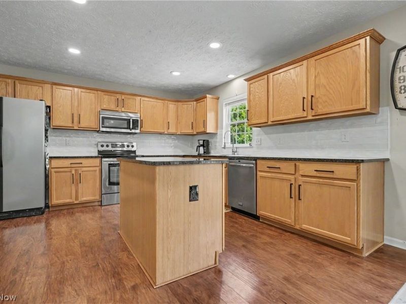 63 Creekledge Lane, Copley, OH 44321 Photo 8