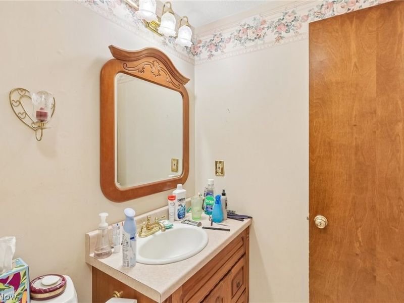 8127 Rolling Brook Road, Sagamore Hills, OH 44067 Photo 25