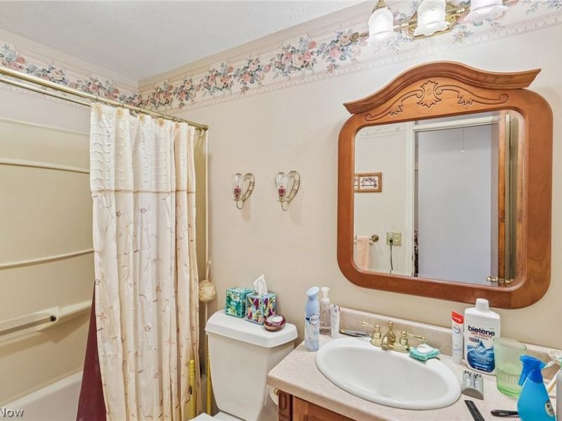 8127 Rolling Brook Road, Sagamore Hills, OH 44067 Photo 26