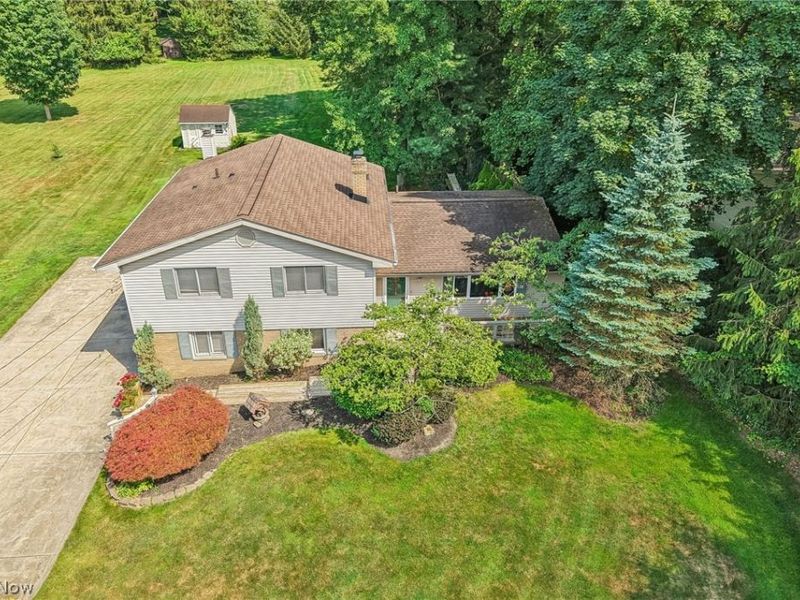 8127 Rolling Brook Road, Sagamore Hills, OH 44067 Photo 40