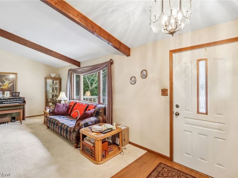 8127 Rolling Brook Road, Sagamore Hills, OH 44067 Photo 5