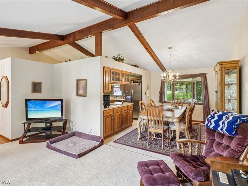 8127 Rolling Brook Road, Sagamore Hills, OH 44067 Photo 8