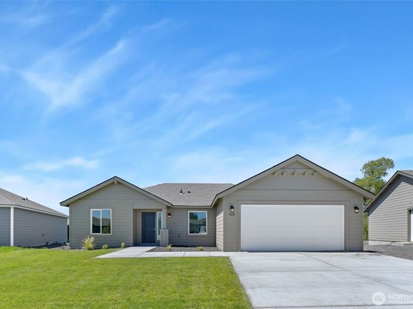 308 N Sandy Loop , Moses Lake, WA 98837