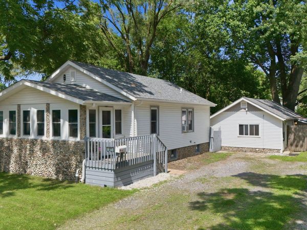 27 S Smith Street, New Buffalo, MI 49117