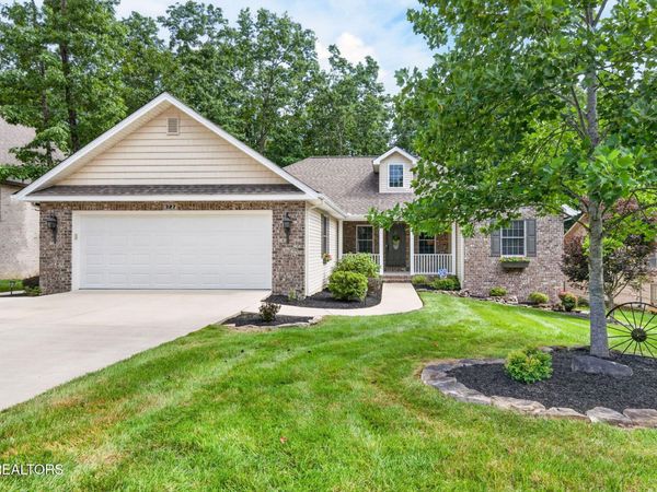 327 Beachwood Drive, Crossville, TN 38558