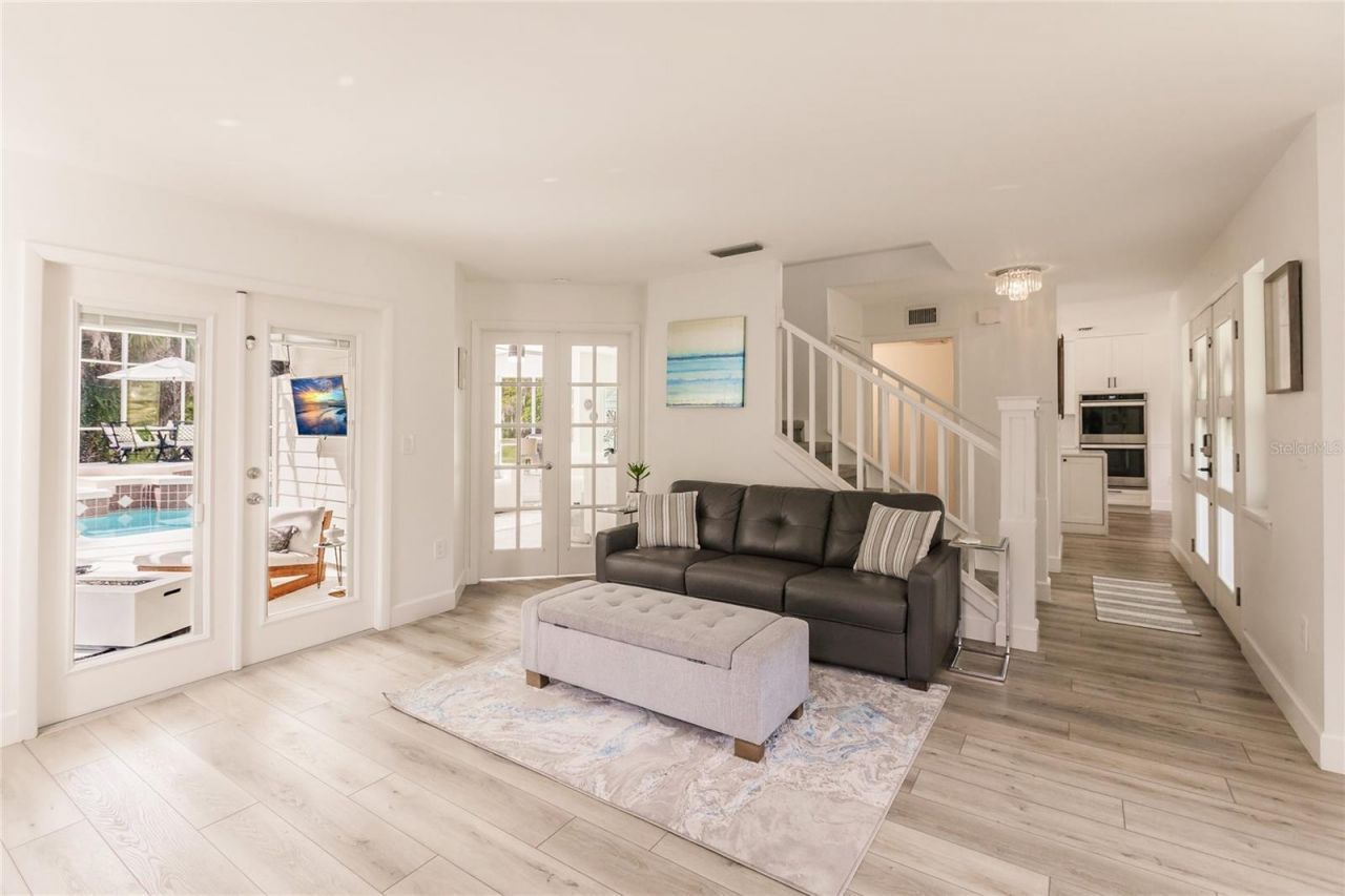 1587 Firethorne Lakes Drive, Sarasota, FL 34240 Photo