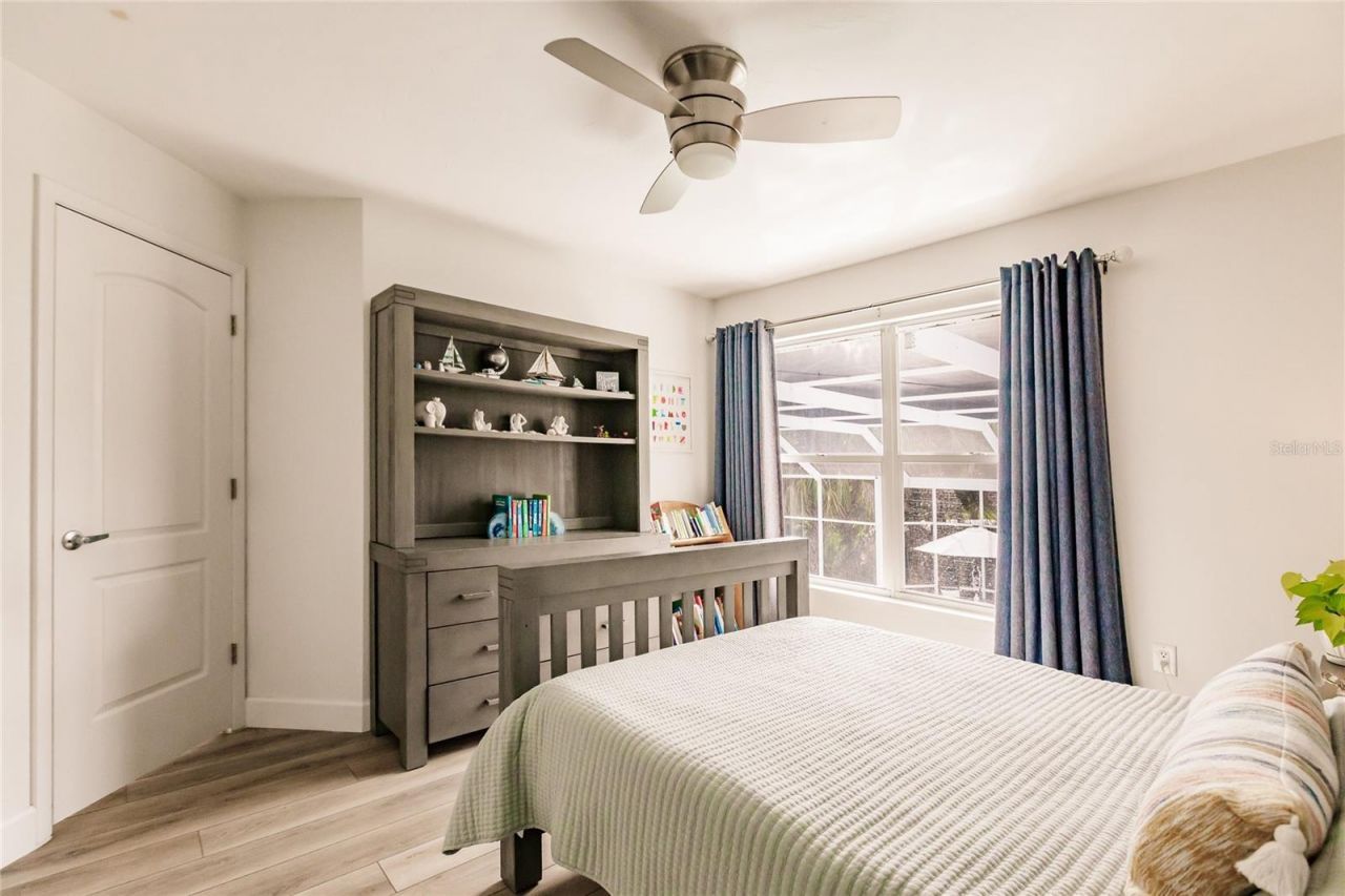 1587 Firethorne Lakes Drive, Sarasota, FL 34240 Photo