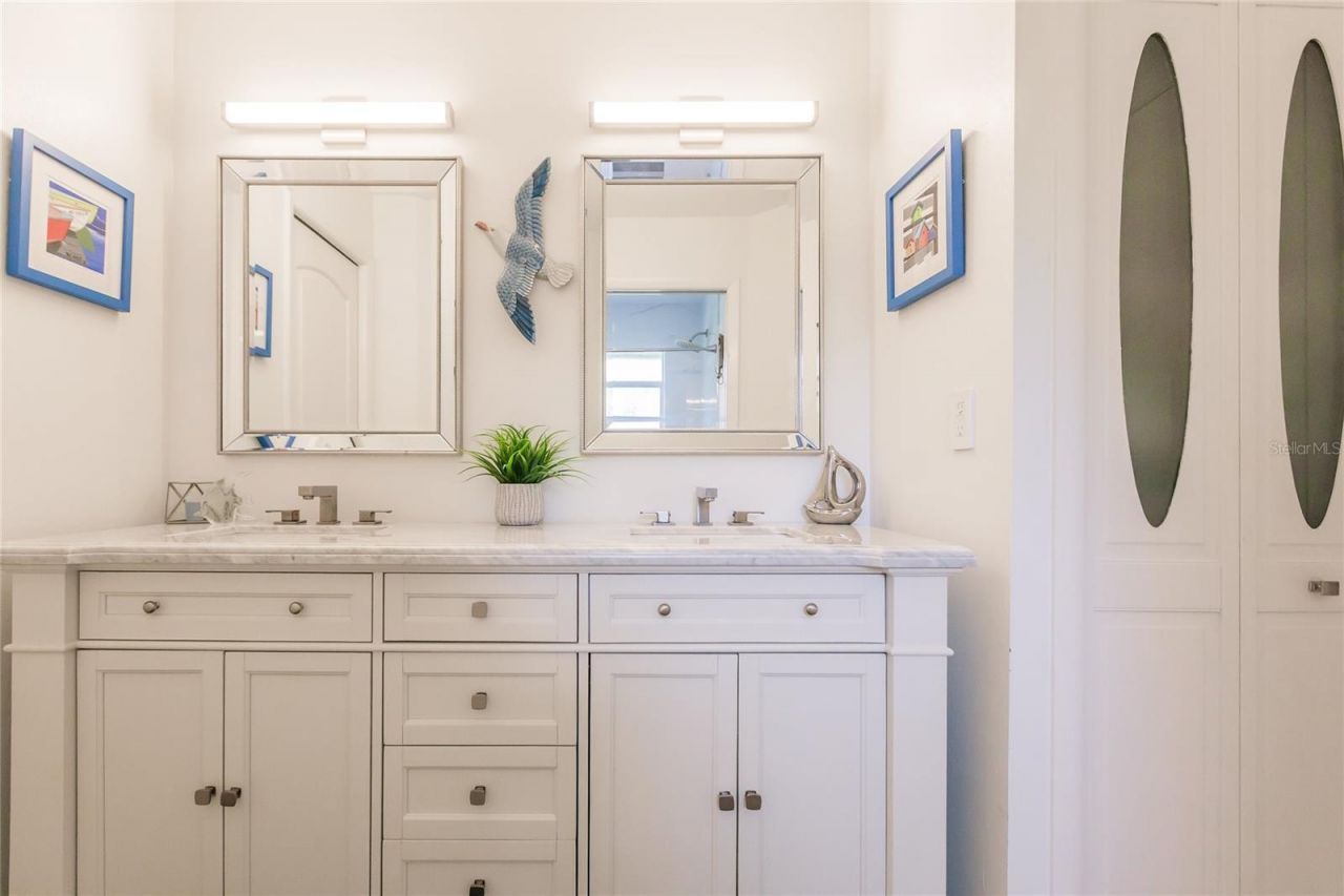 1587 Firethorne Lakes Drive, Sarasota, FL 34240 Photo