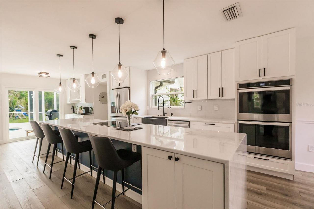 1587 Firethorne Lakes Drive, Sarasota, FL 34240 Photo