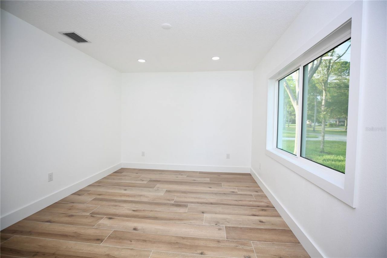 1646 Robin Hood Lane, Clearwater, FL 33764 Photo