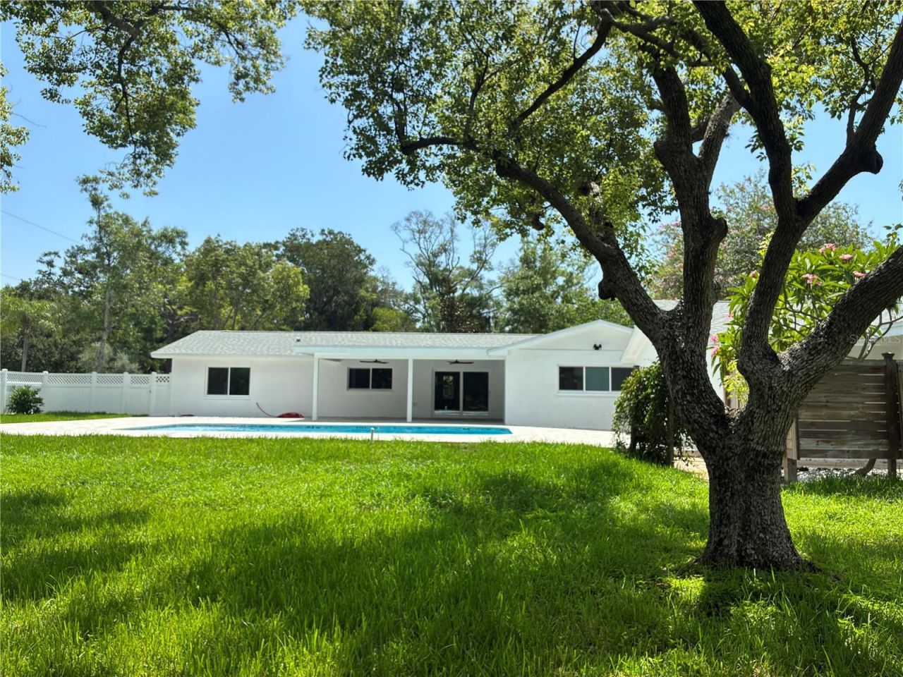 1646 Robin Hood Lane, Clearwater, FL 33764 Photo
