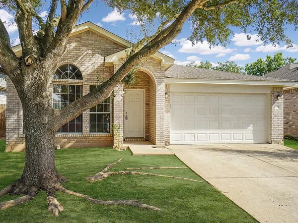 121 Shenandoah TRL , Elgin, TX 78621