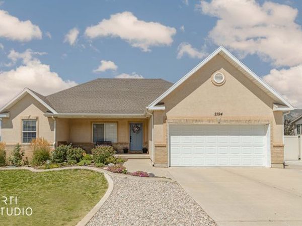 2194 E VIEW DR S, South Weber, UT 84405