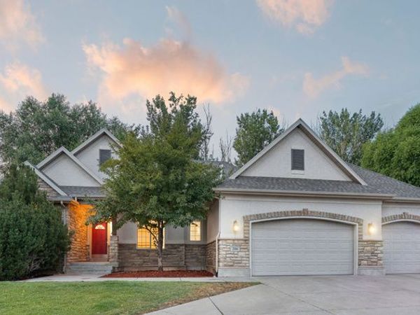 206 N 2975 W, West Point, UT 84015