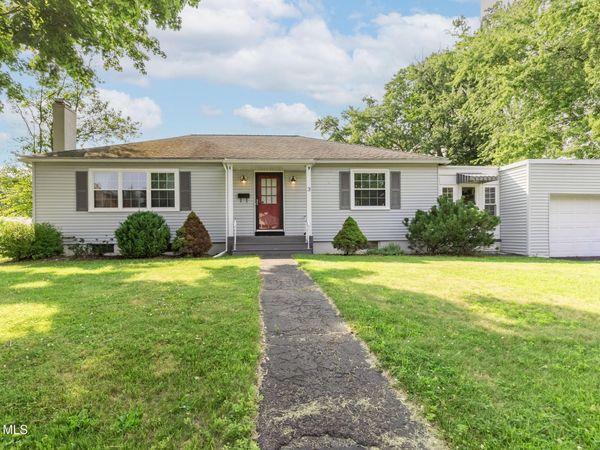 3 Fordham Court, Albany, NY 12209