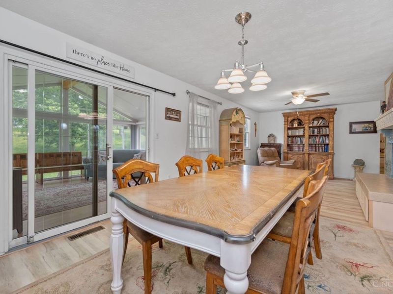 10370 KINGSPORT Drive, Evendale, OH 45241 Photo 18