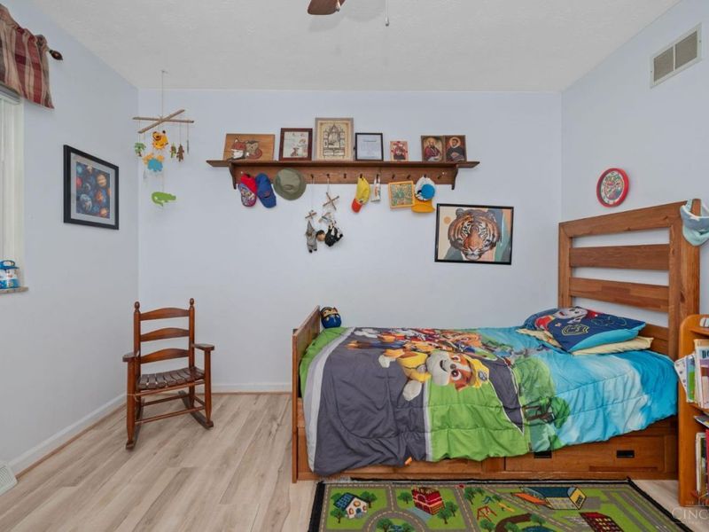 10370 KINGSPORT Drive, Evendale, OH 45241 Photo 25